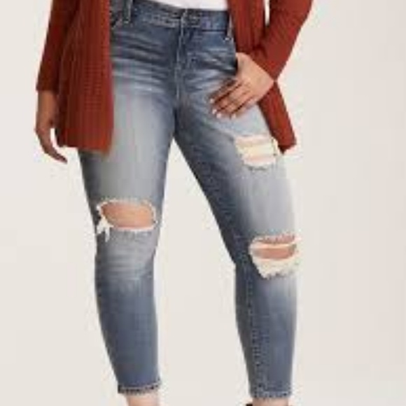 torrid Denim - TORRID Denim Destroyed Girlfriend Jeans 24R EUC